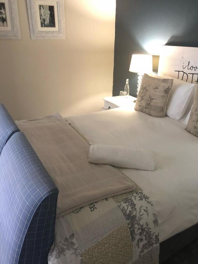 Olive Manor Guest House Newcastle Extérieur photo